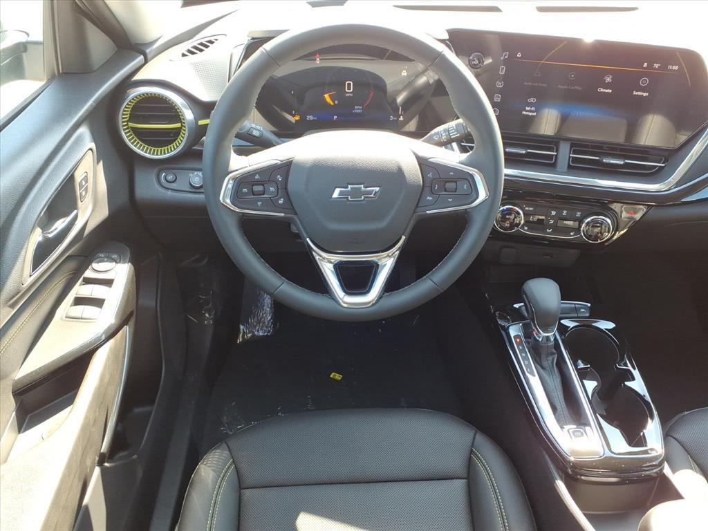 new 2025 Chevrolet Trax car, priced at $25,294