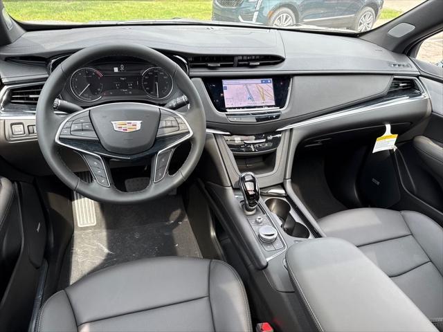 new 2025 Cadillac XT5 car, priced at $48,629