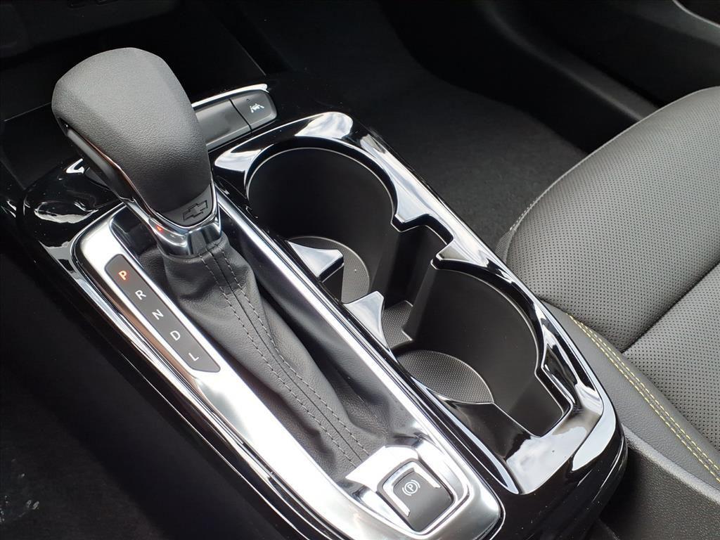 new 2025 Chevrolet Trax car, priced at $25,294