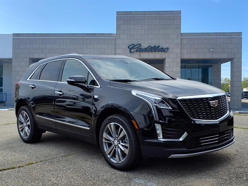 new 2025 Cadillac XT5 car, priced at $49,170