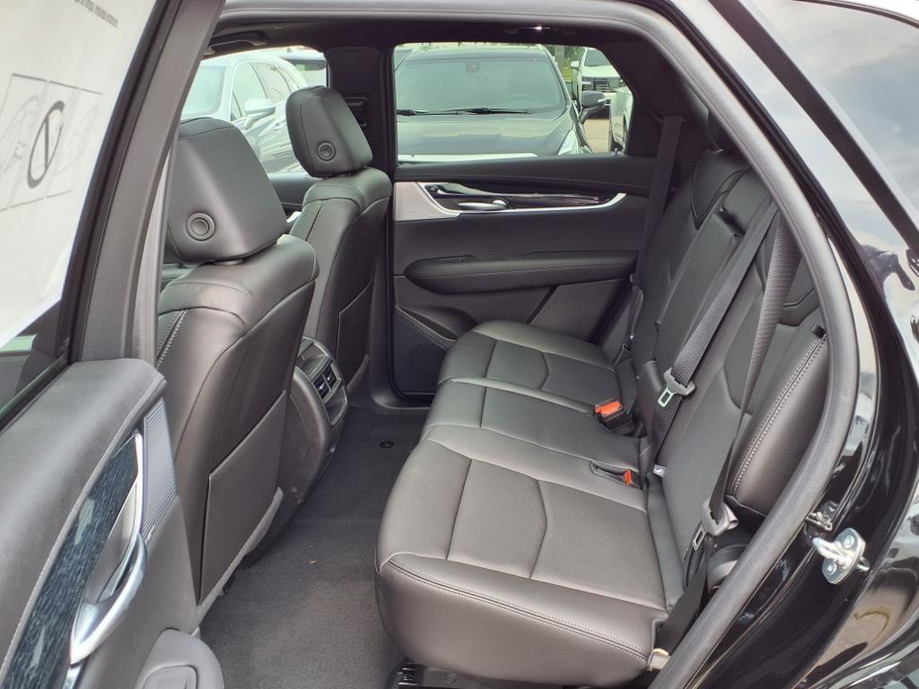 new 2025 Cadillac XT5 car, priced at $49,170