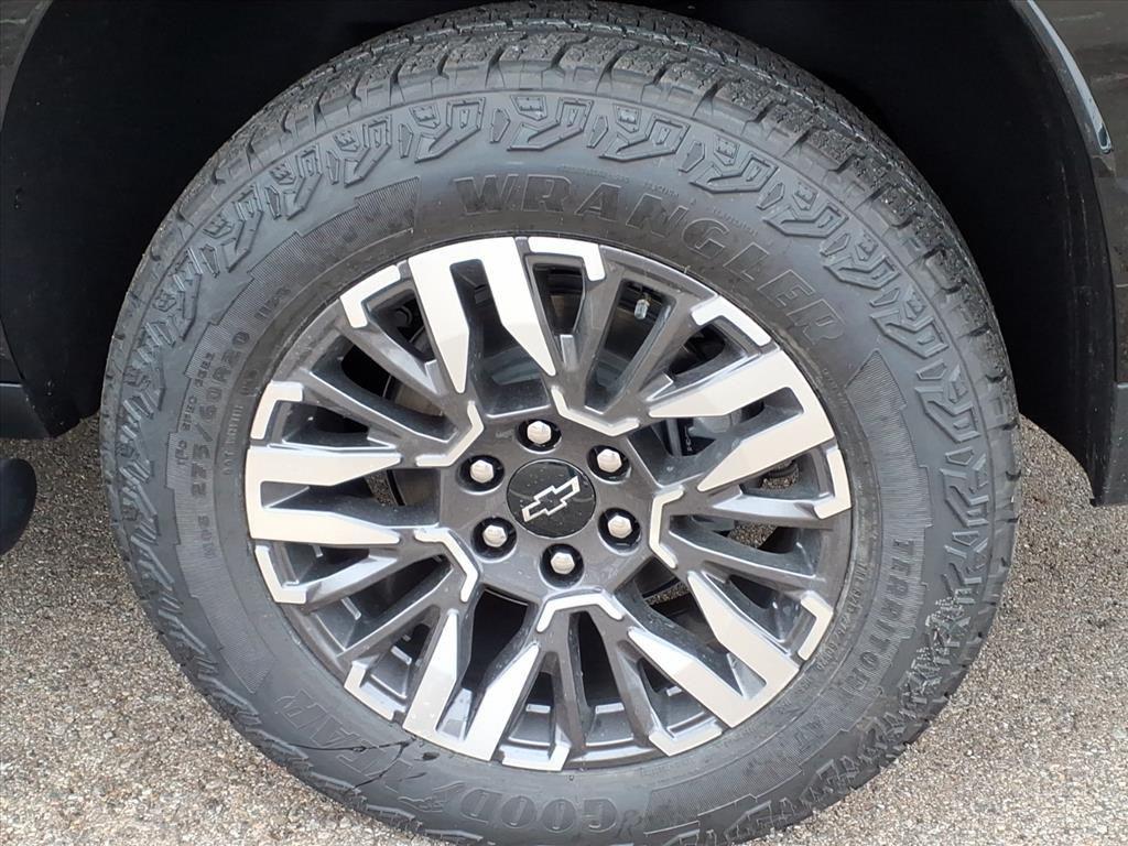 new 2026 Chevrolet Suburban car, priced at $73,682