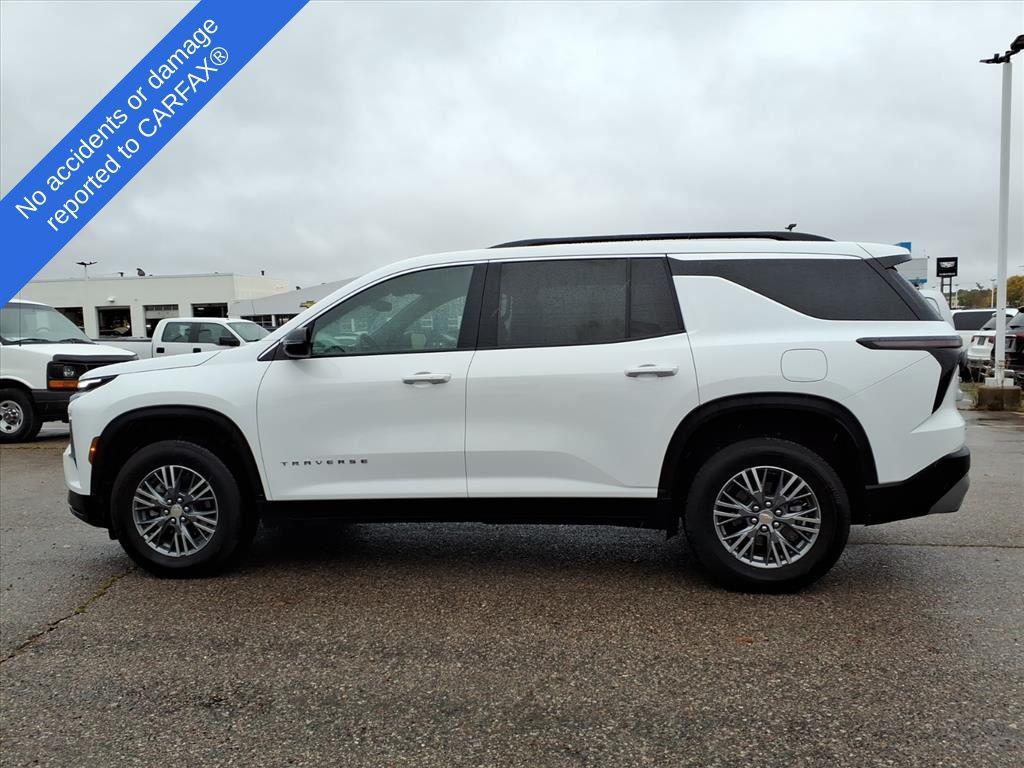 used 2025 Chevrolet Traverse car, priced at $37,495