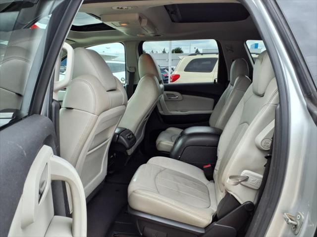 used 2010 Chevrolet Traverse car, priced at $4,990