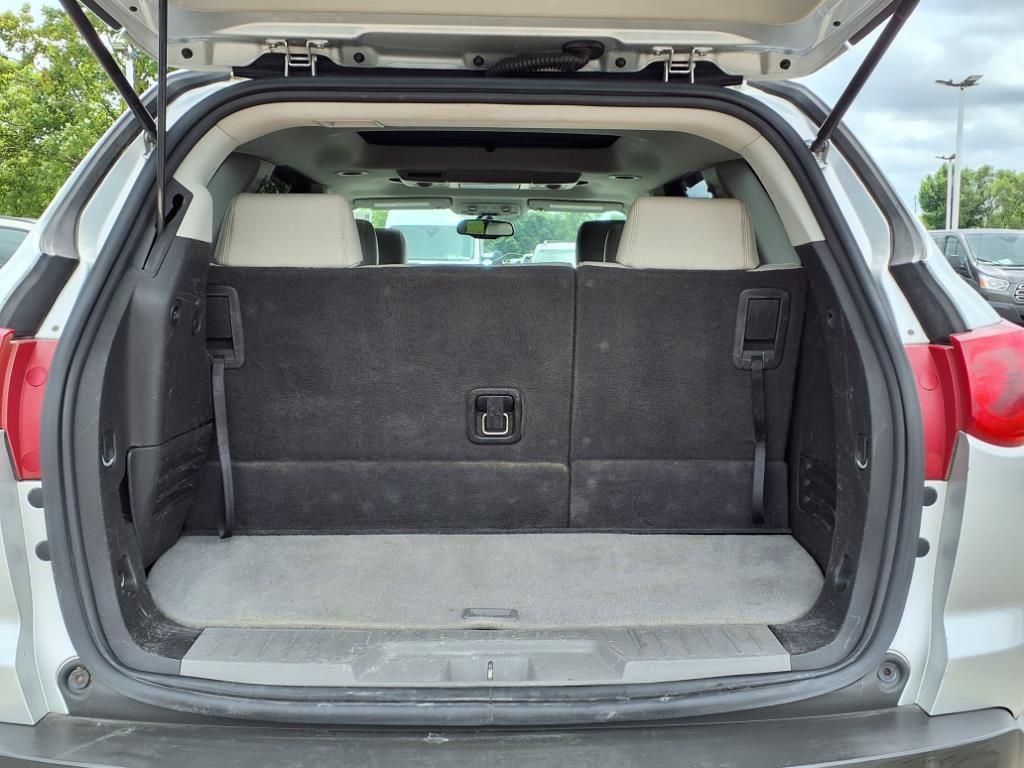 used 2010 Chevrolet Traverse car, priced at $1,990
