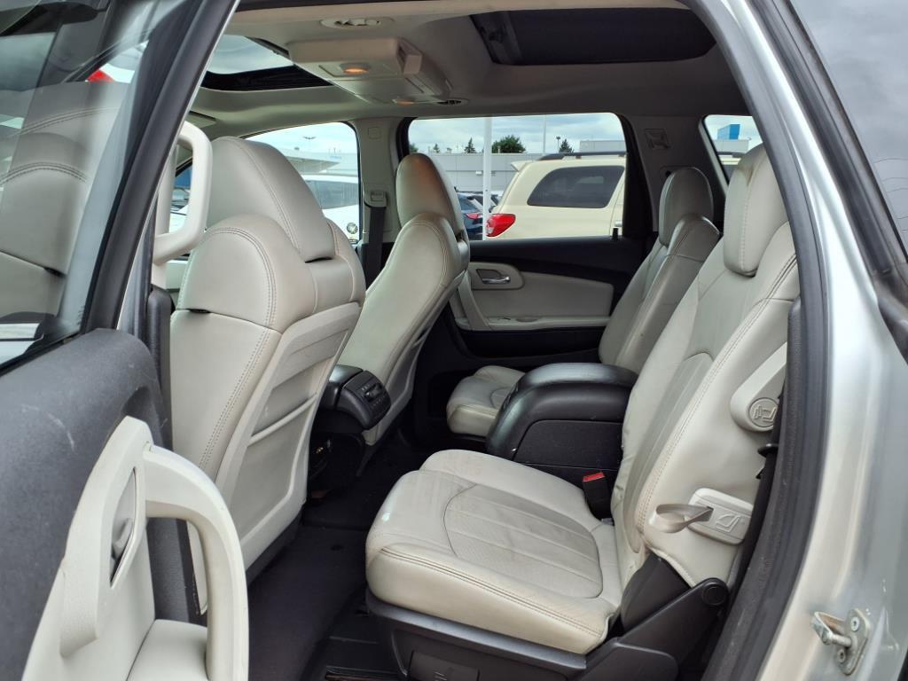 used 2010 Chevrolet Traverse car, priced at $1,990