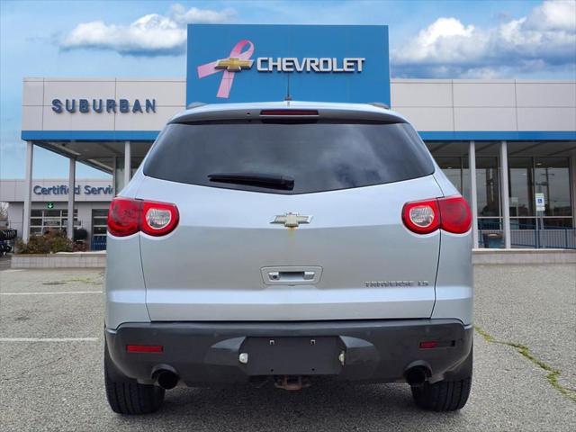 used 2010 Chevrolet Traverse car, priced at $4,990