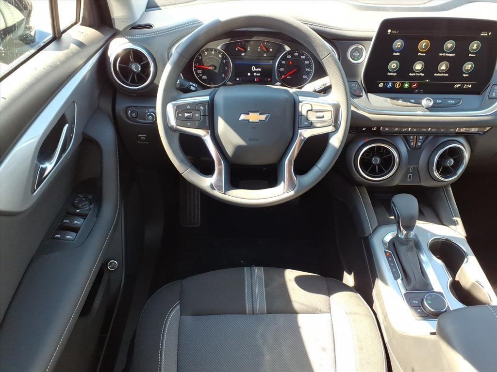 new 2025 Chevrolet Blazer car, priced at $35,980