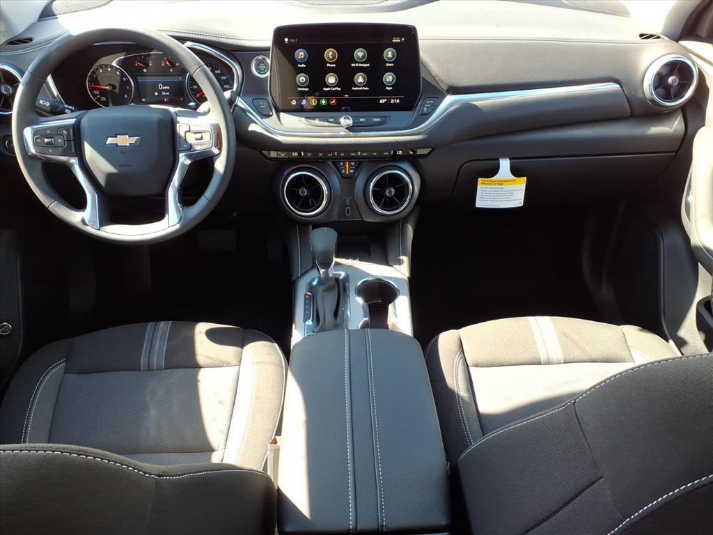 new 2025 Chevrolet Blazer car, priced at $35,980