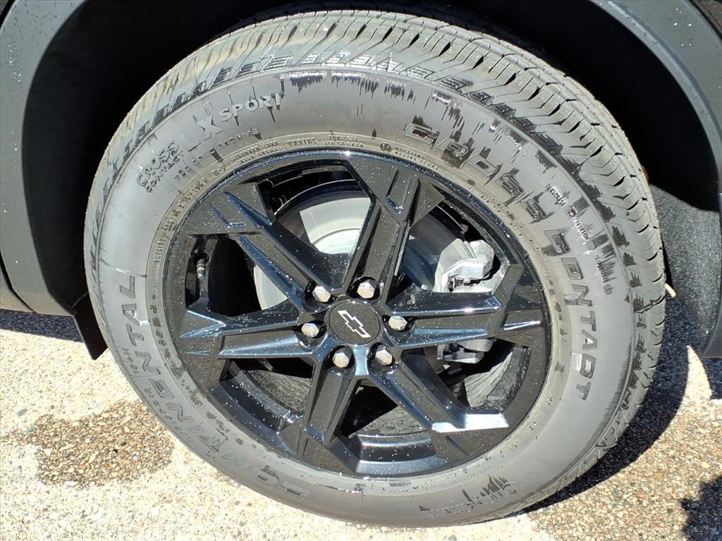 new 2025 Chevrolet Blazer car, priced at $35,980