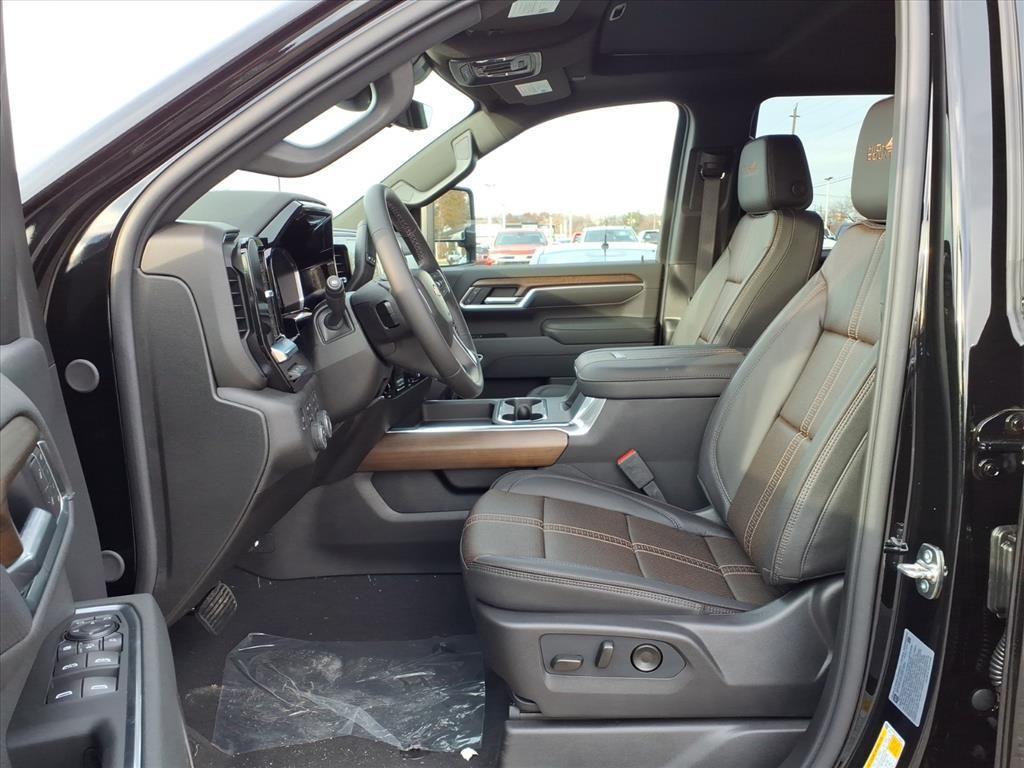 new 2026 Chevrolet Silverado 3500 car, priced at $81,302