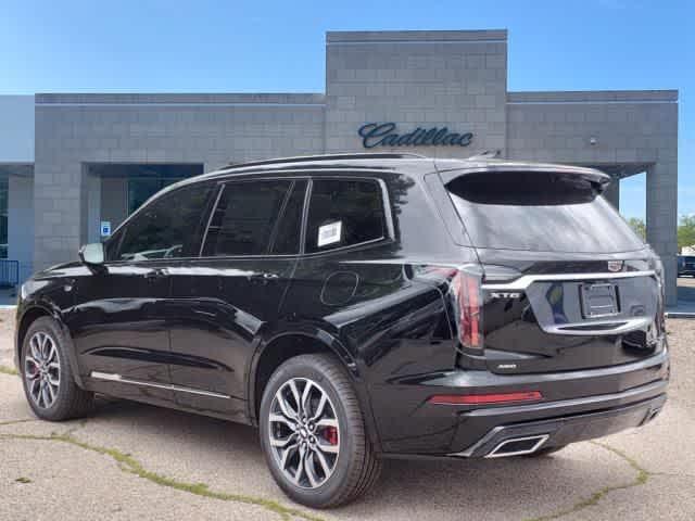 new 2024 Cadillac XT6 car, priced at $59,751