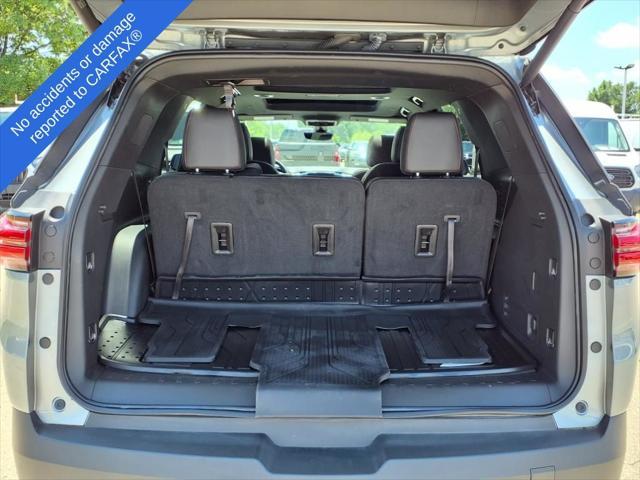 used 2023 Chevrolet Traverse car, priced at $38,995