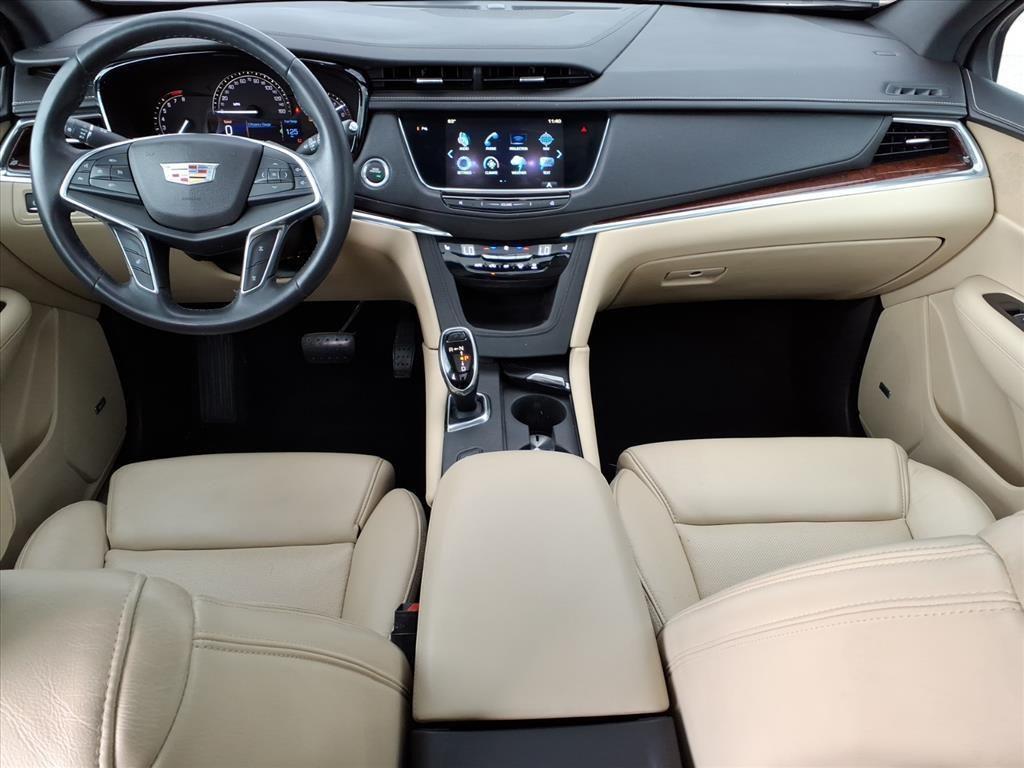 used 2017 Cadillac XT5 car, priced at $10,495