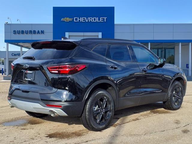 new 2025 Chevrolet Blazer car, priced at $37,213