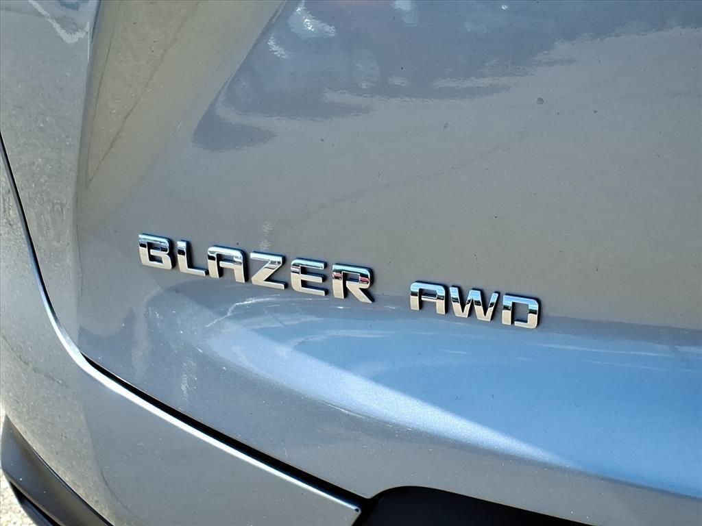 used 2025 Chevrolet Blazer car, priced at $31,995