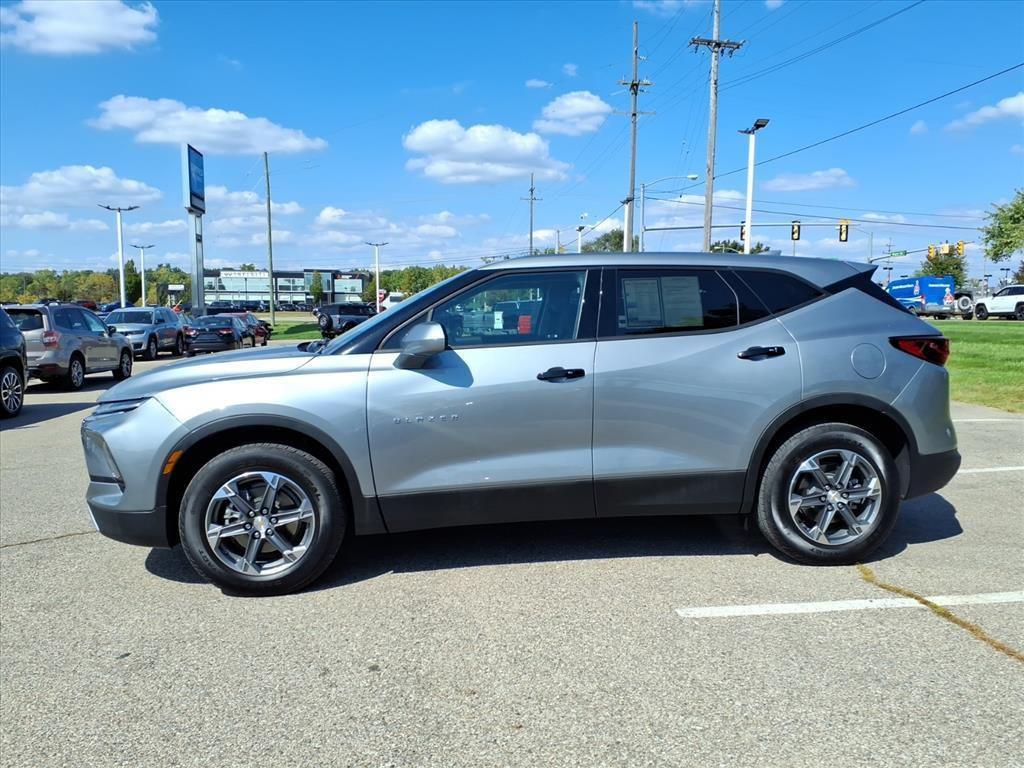used 2025 Chevrolet Blazer car, priced at $31,995