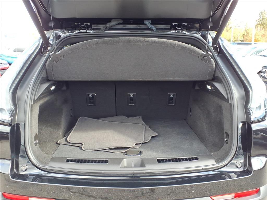 used 2023 Cadillac XT4 car, priced at $28,495