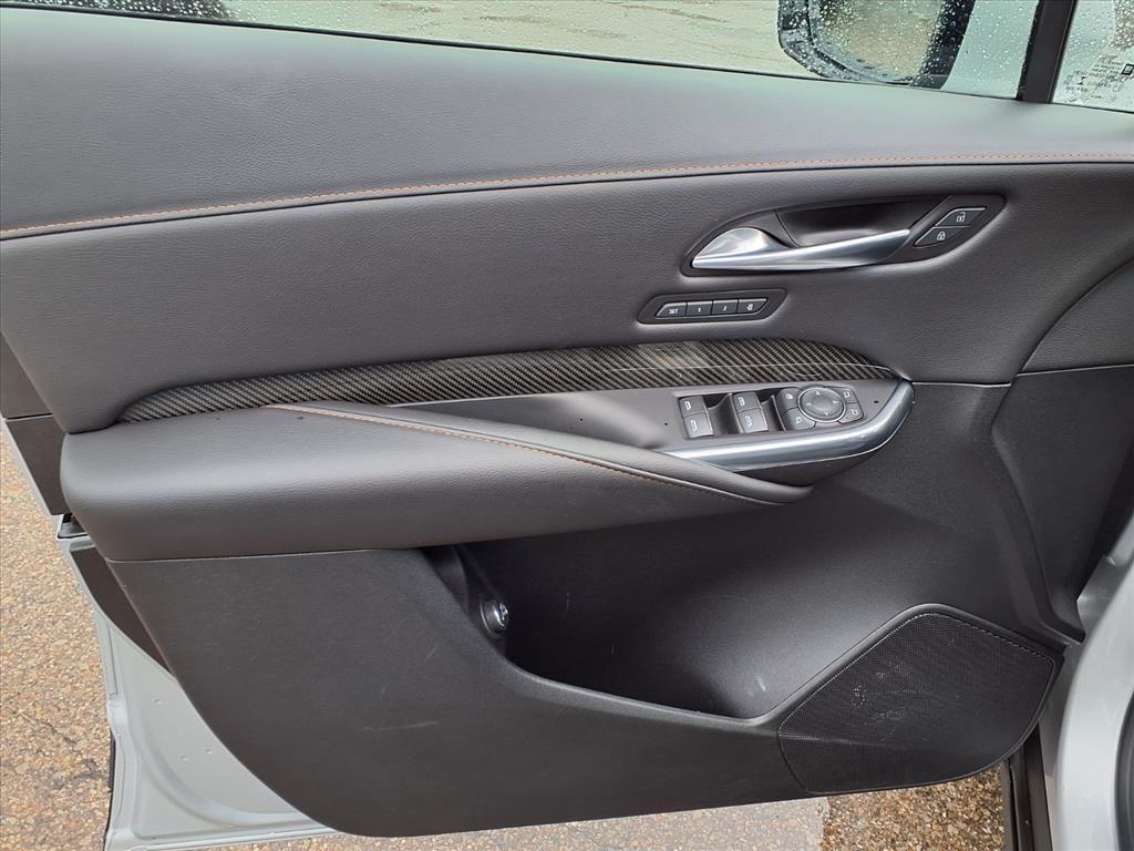 used 2022 Cadillac XT4 car, priced at $27,495