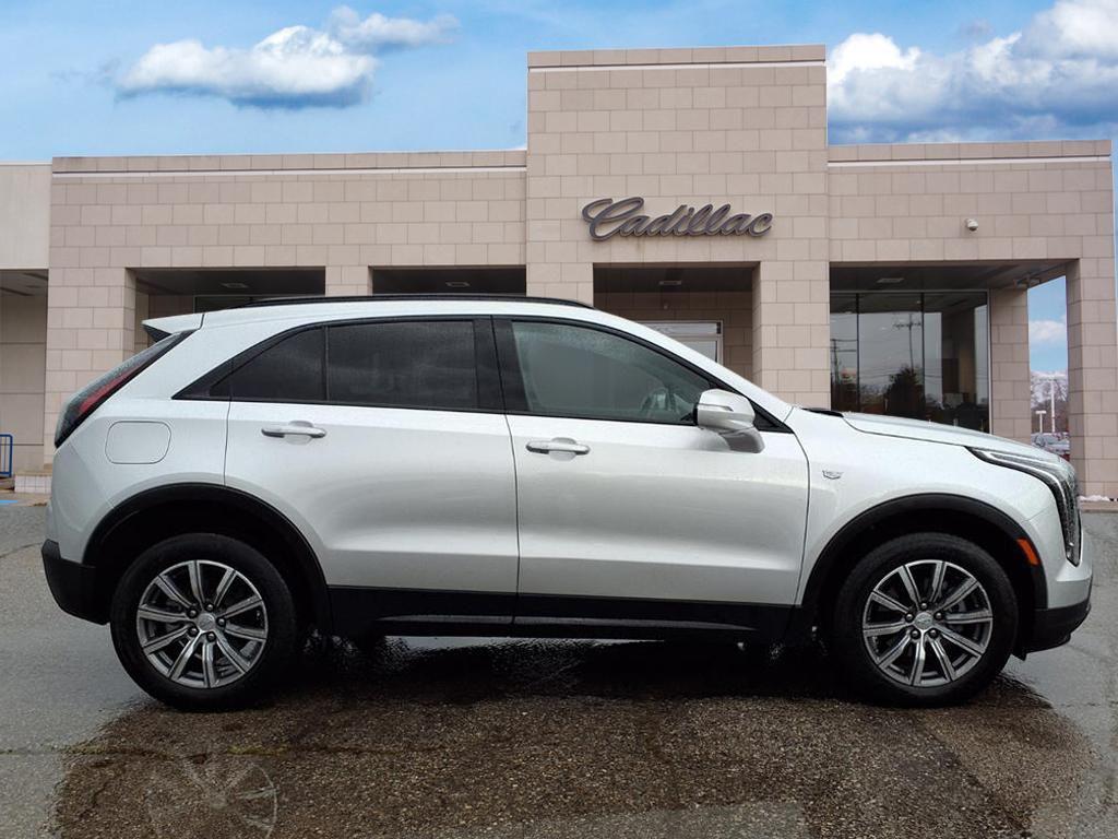 used 2022 Cadillac XT4 car, priced at $27,495