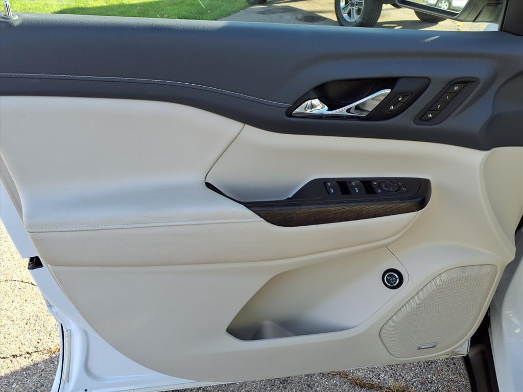 used 2021 GMC Acadia car, priced at $27,495