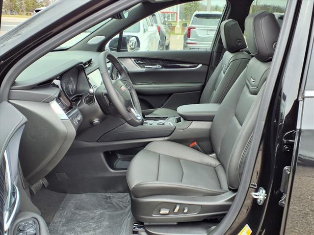 new 2025 Cadillac XT6 car, priced at $56,270