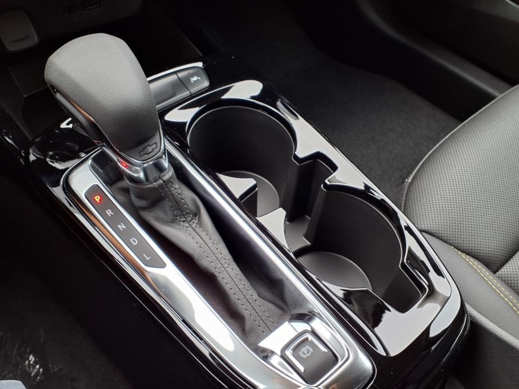 new 2025 Chevrolet Trax car, priced at $25,294