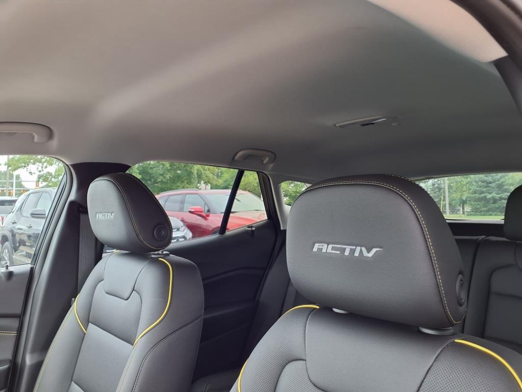 new 2025 Chevrolet Trax car, priced at $25,294