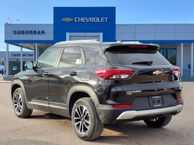 new 2025 Chevrolet TrailBlazer car, priced at $27,017