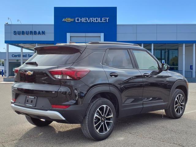 new 2025 Chevrolet TrailBlazer car, priced at $27,017