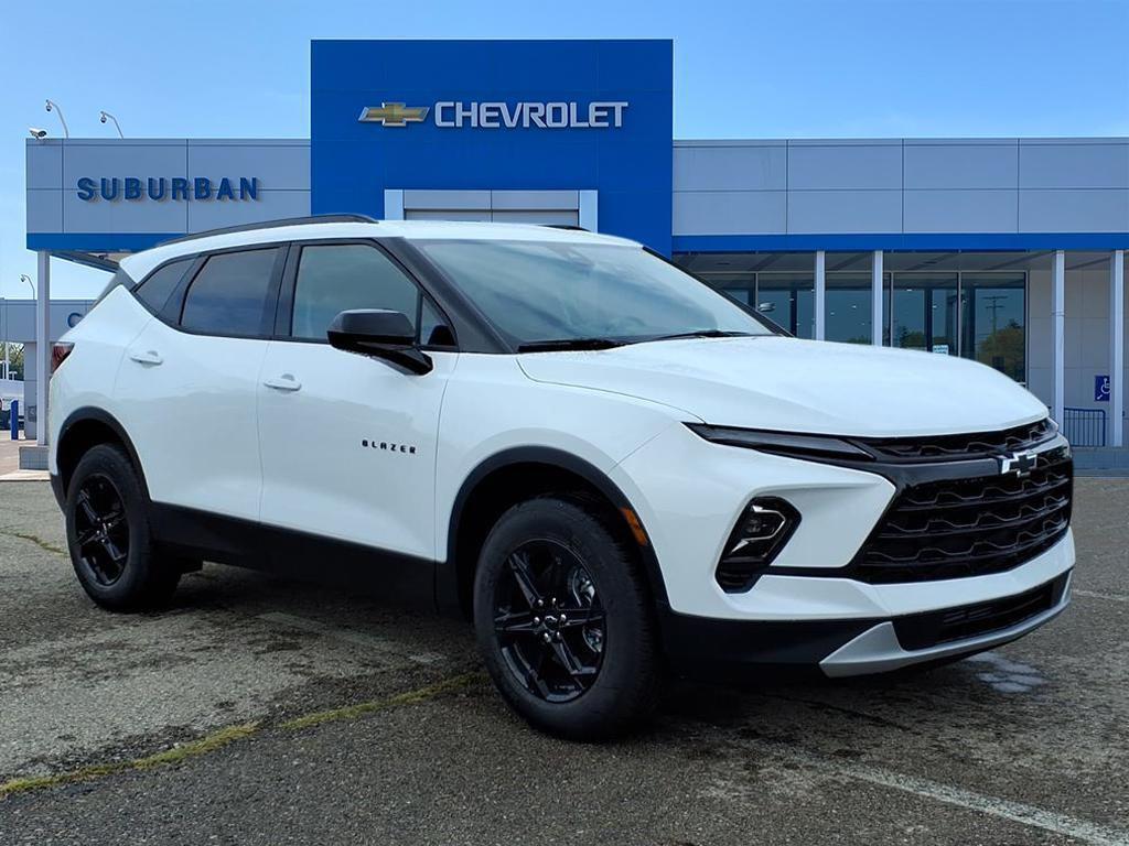 new 2025 Chevrolet Blazer car, priced at $35,980