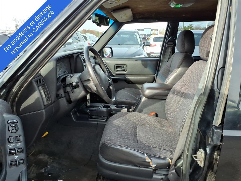 used 2000 Jeep Cherokee car, priced at $3,990
