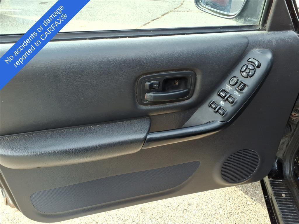 used 2000 Jeep Cherokee car, priced at $3,990