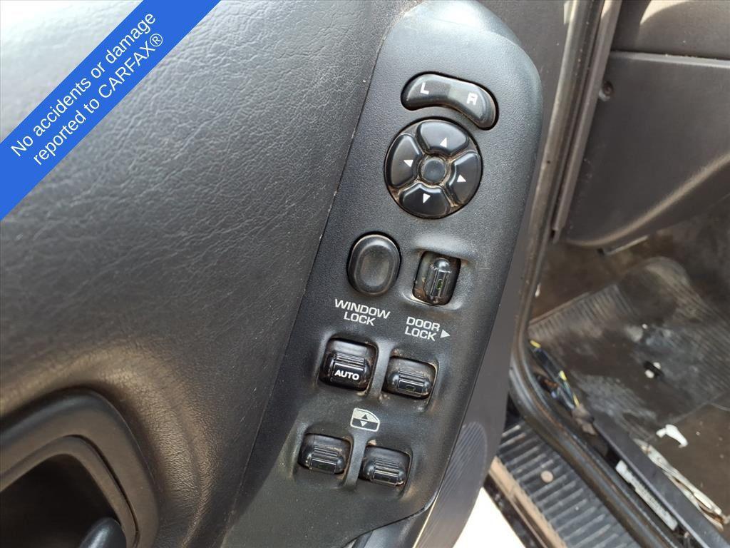 used 2000 Jeep Cherokee car, priced at $3,990