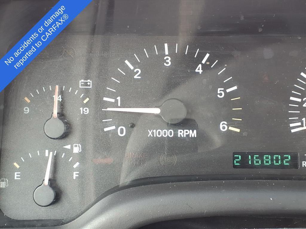 used 2000 Jeep Cherokee car, priced at $3,990