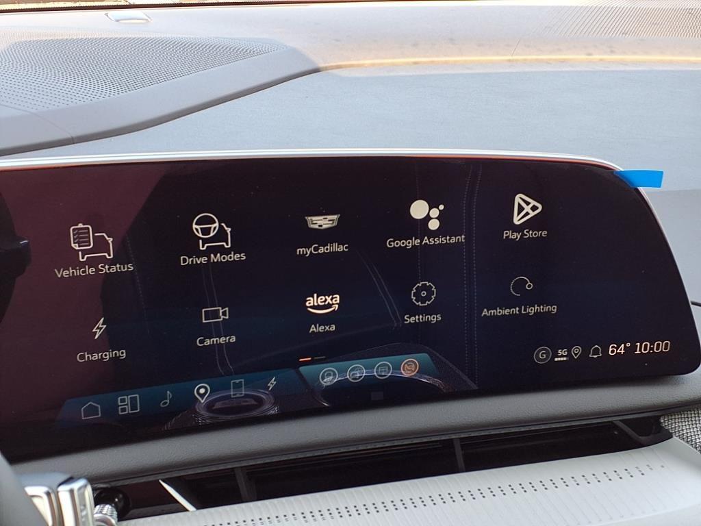 new 2025 Cadillac OPTIQ car, priced at $56,215
