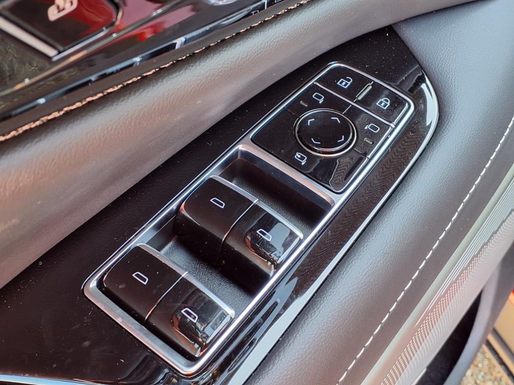 new 2025 Cadillac OPTIQ car, priced at $56,215