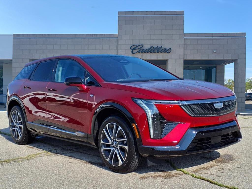 new 2025 Cadillac OPTIQ car, priced at $56,215
