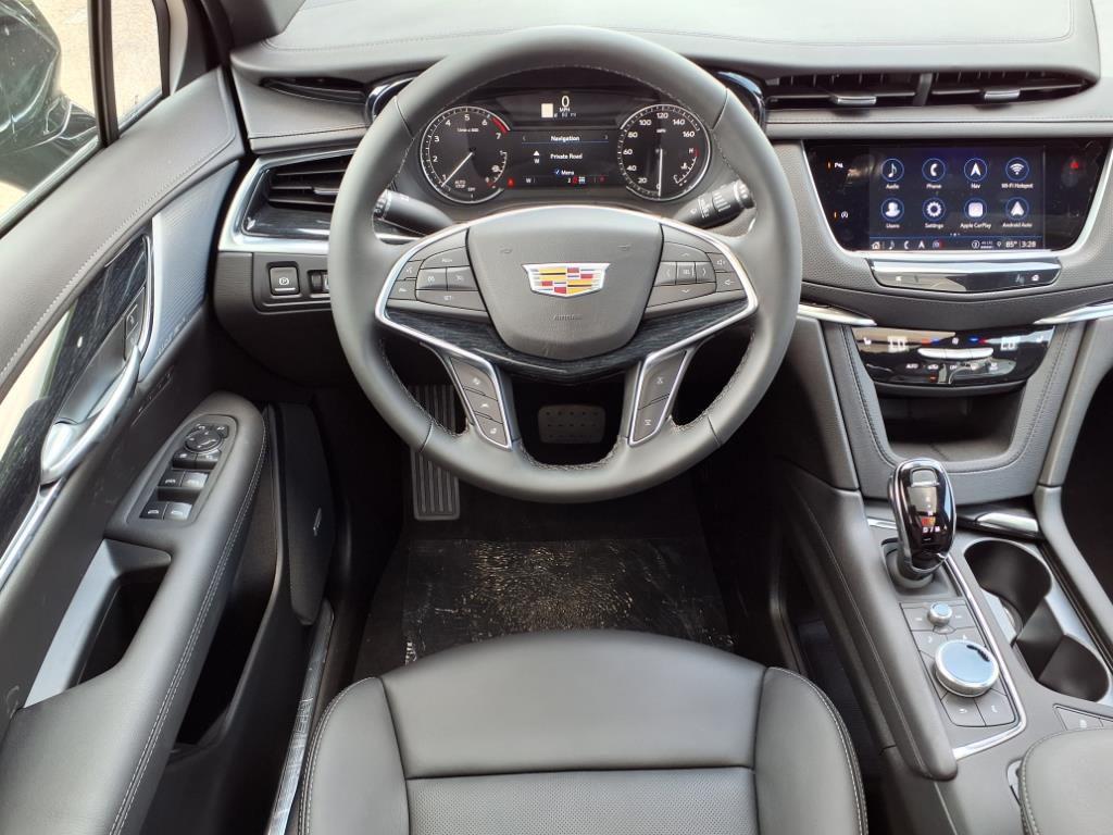 new 2025 Cadillac XT5 car, priced at $49,170