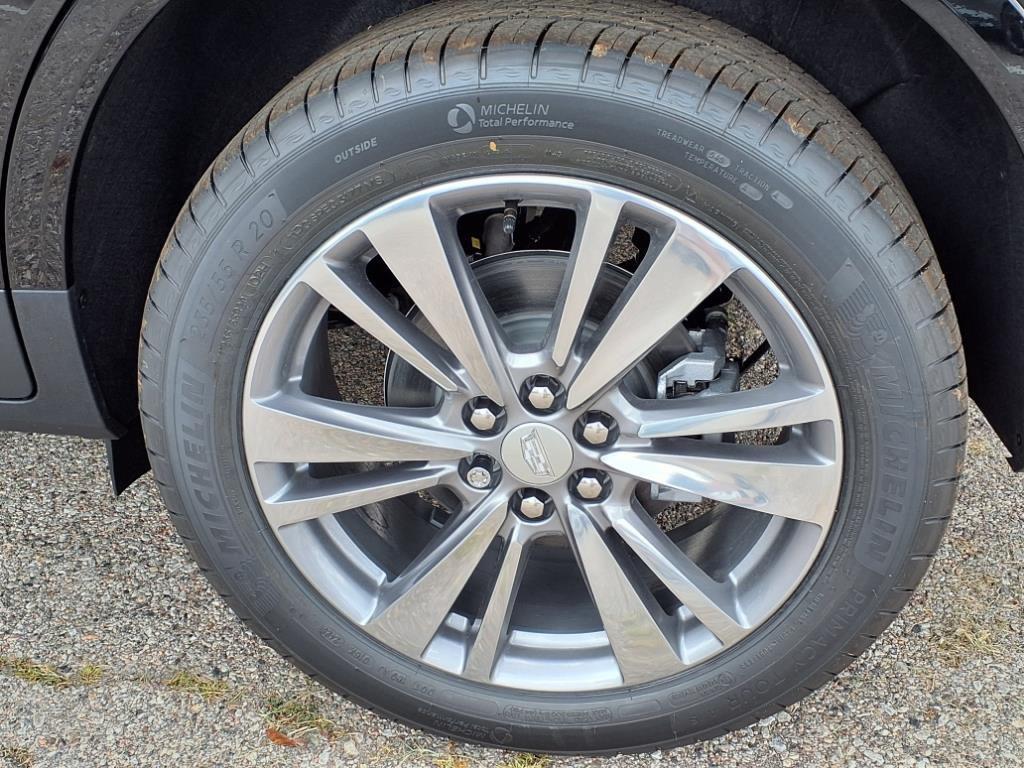 new 2025 Cadillac XT5 car, priced at $49,170