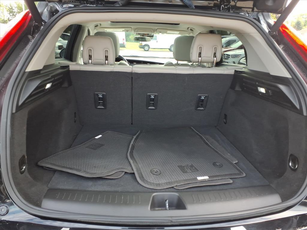 used 2022 Cadillac XT4 car, priced at $25,495