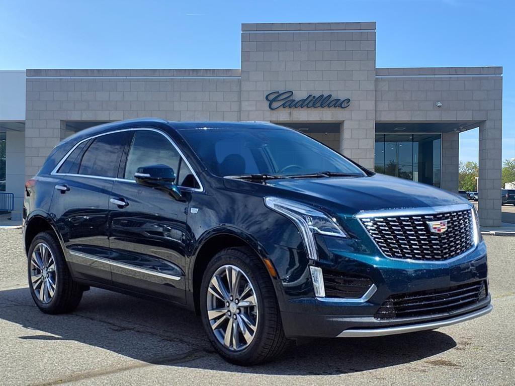 new 2025 Cadillac XT5 car, priced at $49,144