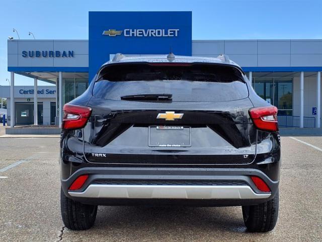 new 2025 Chevrolet Trax car, priced at $24,035