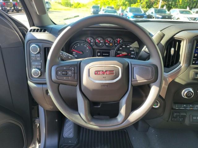 new 2025 GMC Sierra 1500 car, priced at $44,045