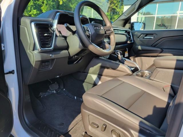 new 2026 GMC Canyon car, priced at $43,650