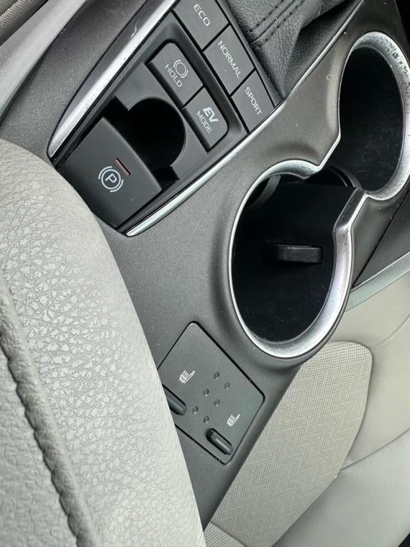 used 2022 Toyota Camry Hybrid car, priced at $28,500