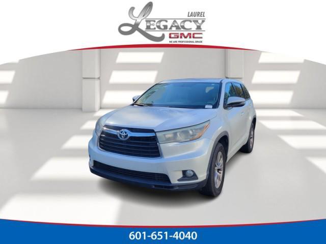 used 2015 Toyota Highlander car, priced at $9,900