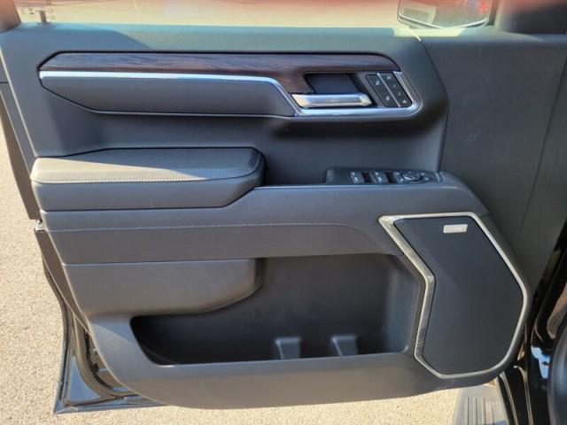 new 2025 GMC Sierra 1500 car, priced at $55,175