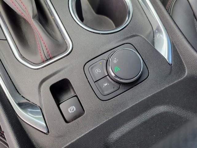 used 2023 Chevrolet Traverse car, priced at $34,995