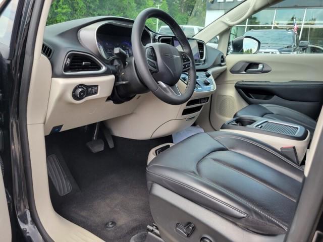 used 2023 Chrysler Pacifica car, priced at $22,900